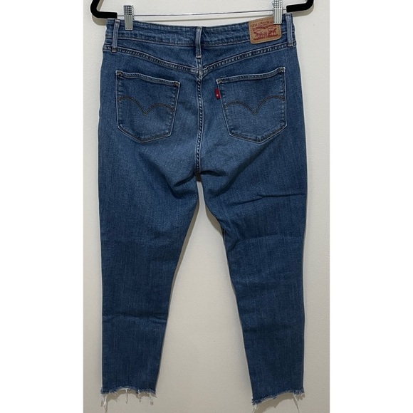 Levi's 721 High-rise Skinny Red Tag Denim Jeans, Size 31 - Picture 5 of 15